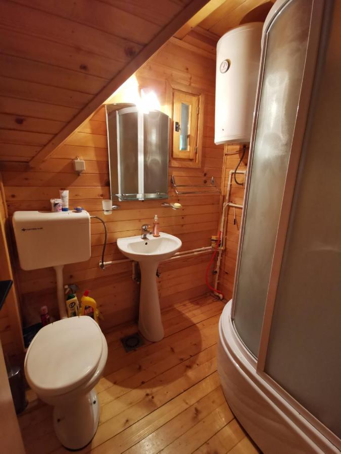 Apartman Bugar 미트로박 외부 사진