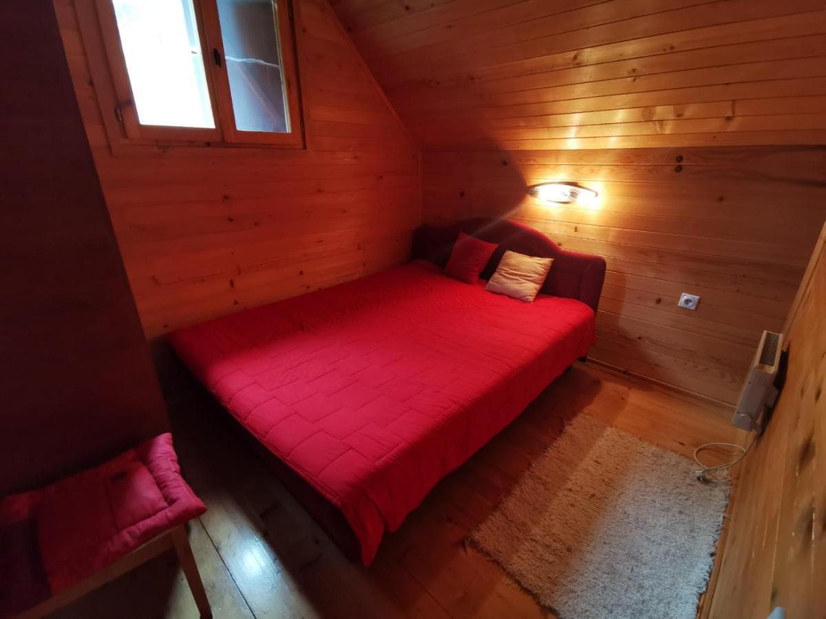 Apartman Bugar 미트로박 외부 사진